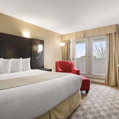 Days Inn & Suites By Wyndham North Bay Downtown Εξωτερικό φωτογραφία