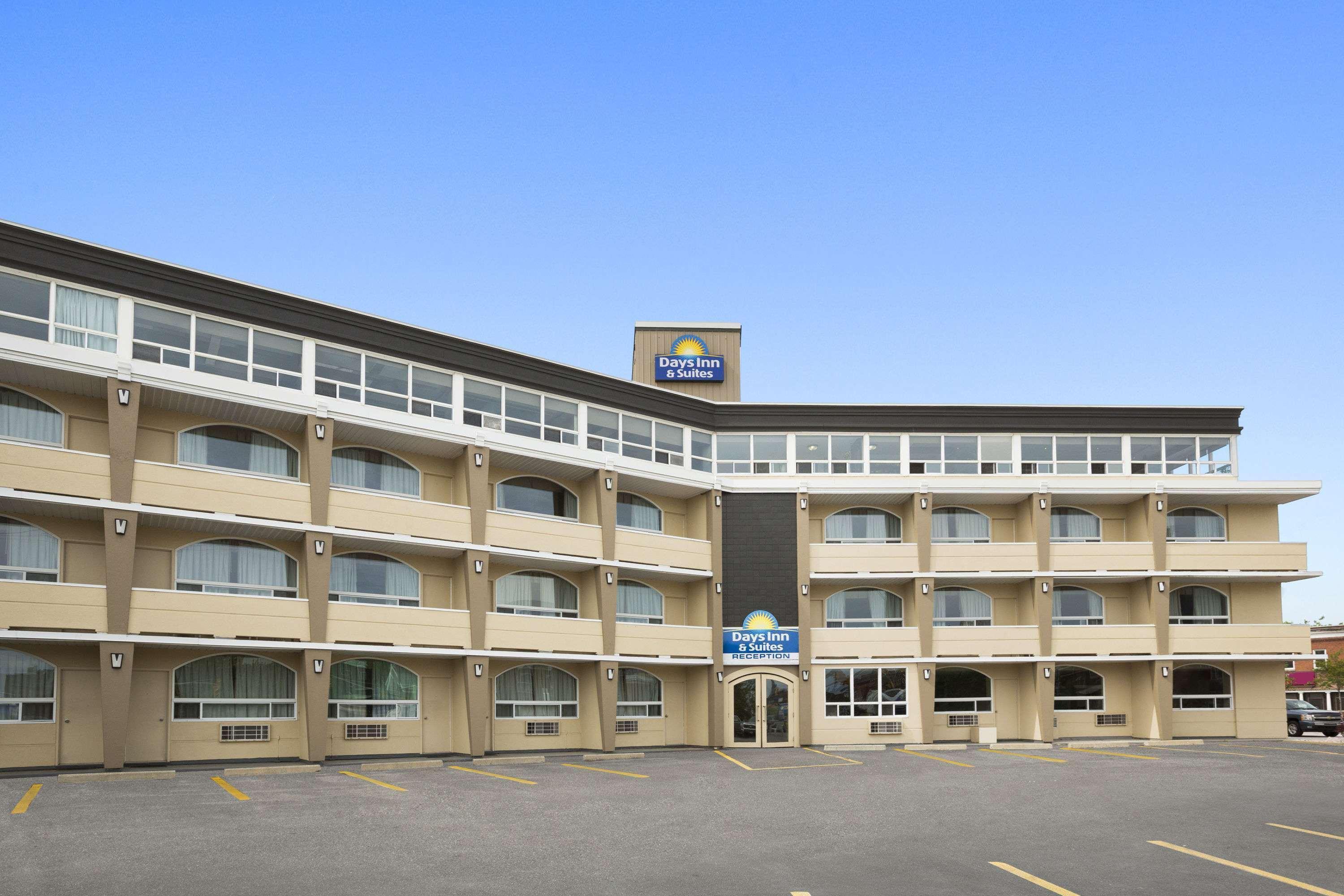 Days Inn & Suites By Wyndham North Bay Downtown Εξωτερικό φωτογραφία