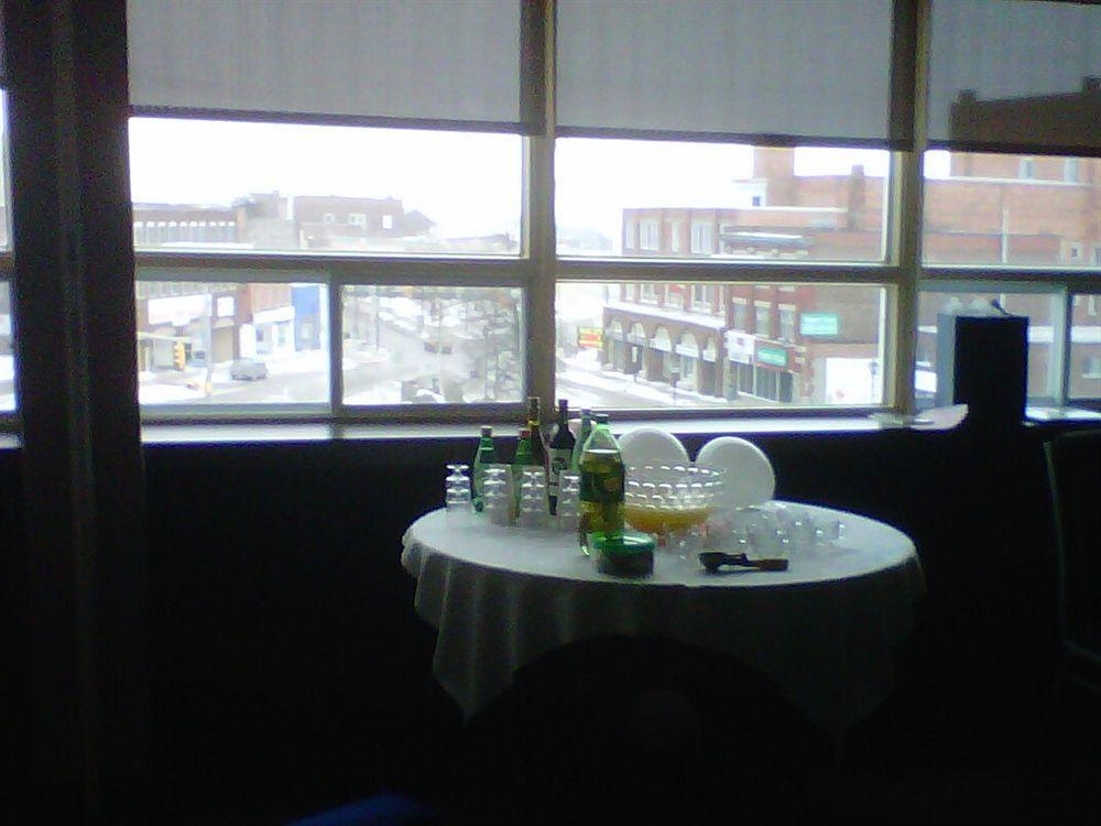 Days Inn & Suites By Wyndham North Bay Downtown Εξωτερικό φωτογραφία