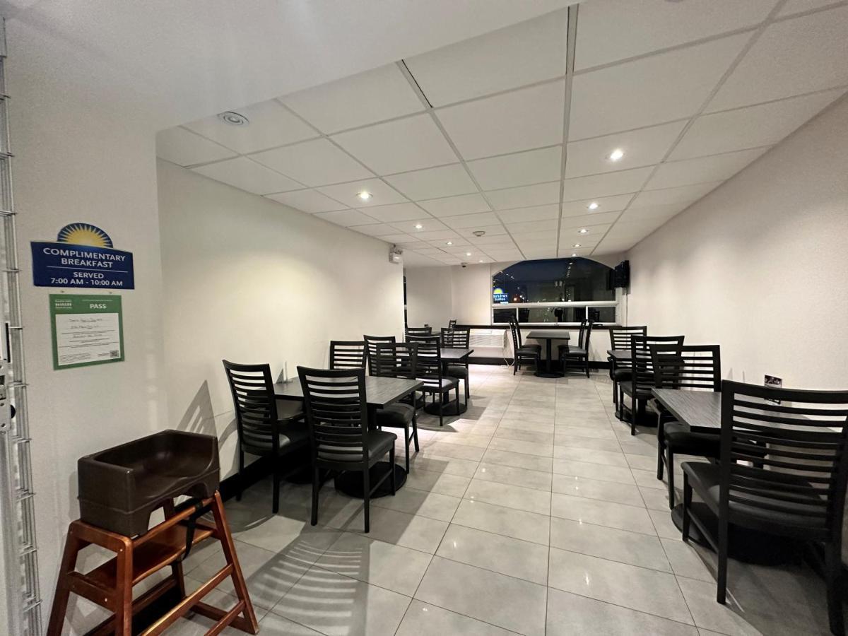 Days Inn & Suites By Wyndham North Bay Downtown Εξωτερικό φωτογραφία