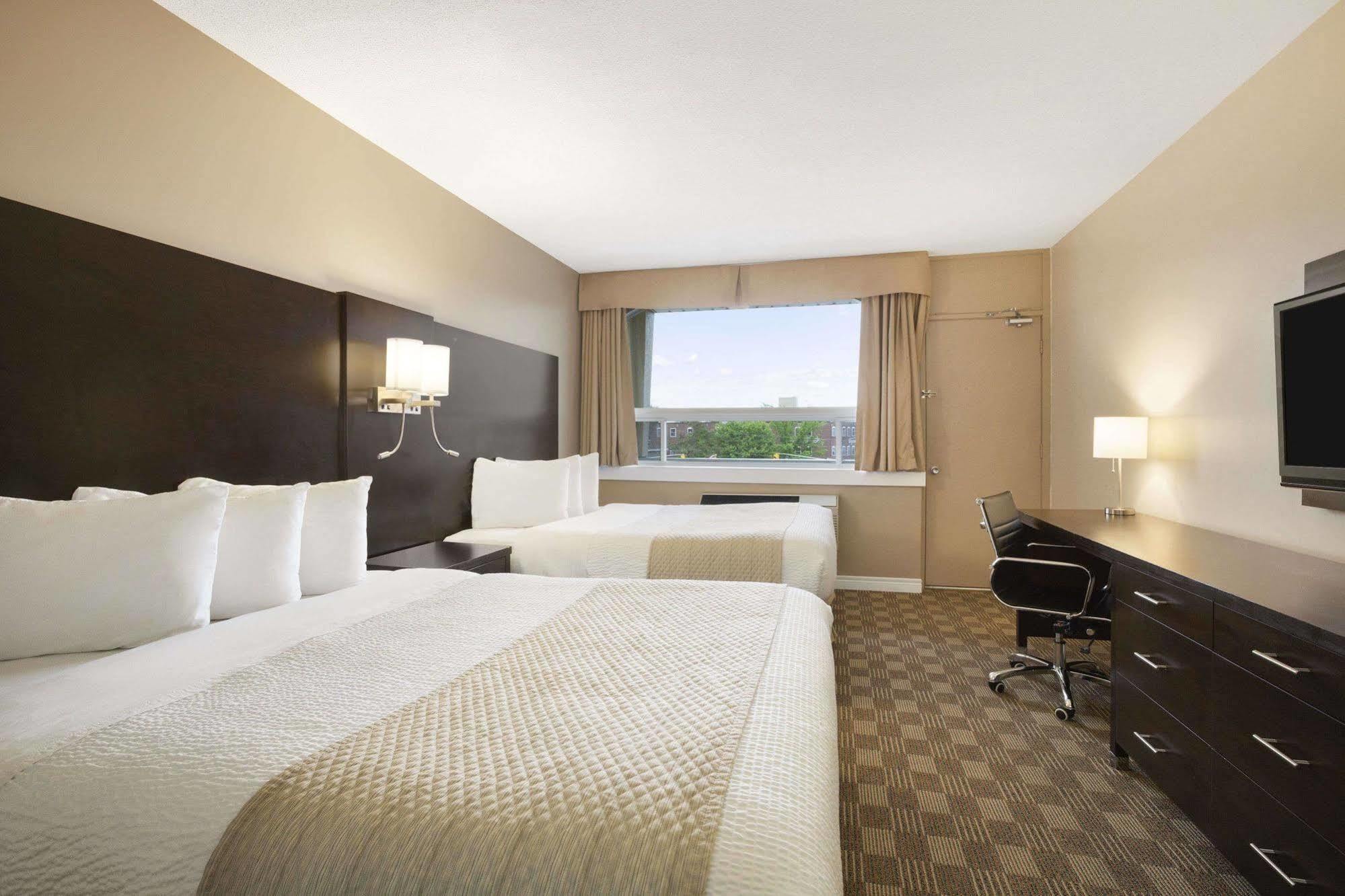 Days Inn & Suites By Wyndham North Bay Downtown Εξωτερικό φωτογραφία