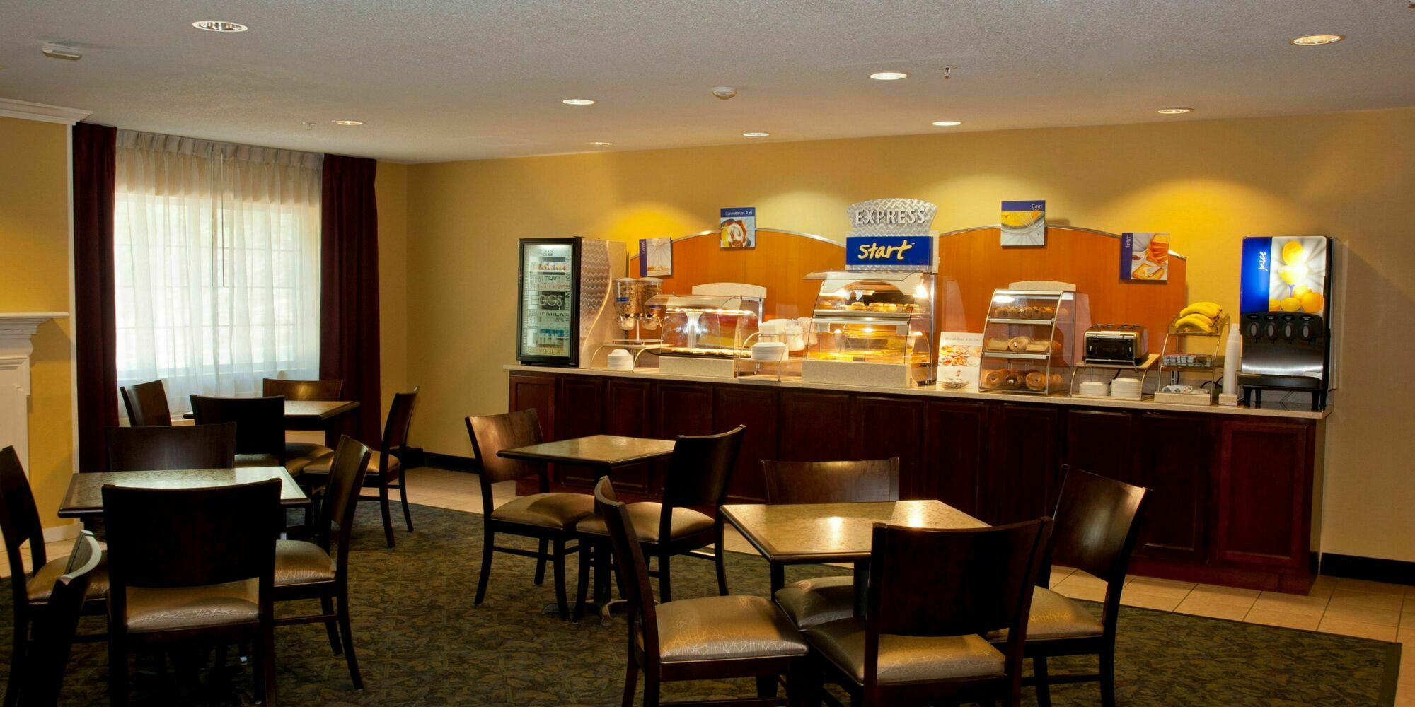 Days Inn & Suites By Wyndham North Bay Downtown Εξωτερικό φωτογραφία