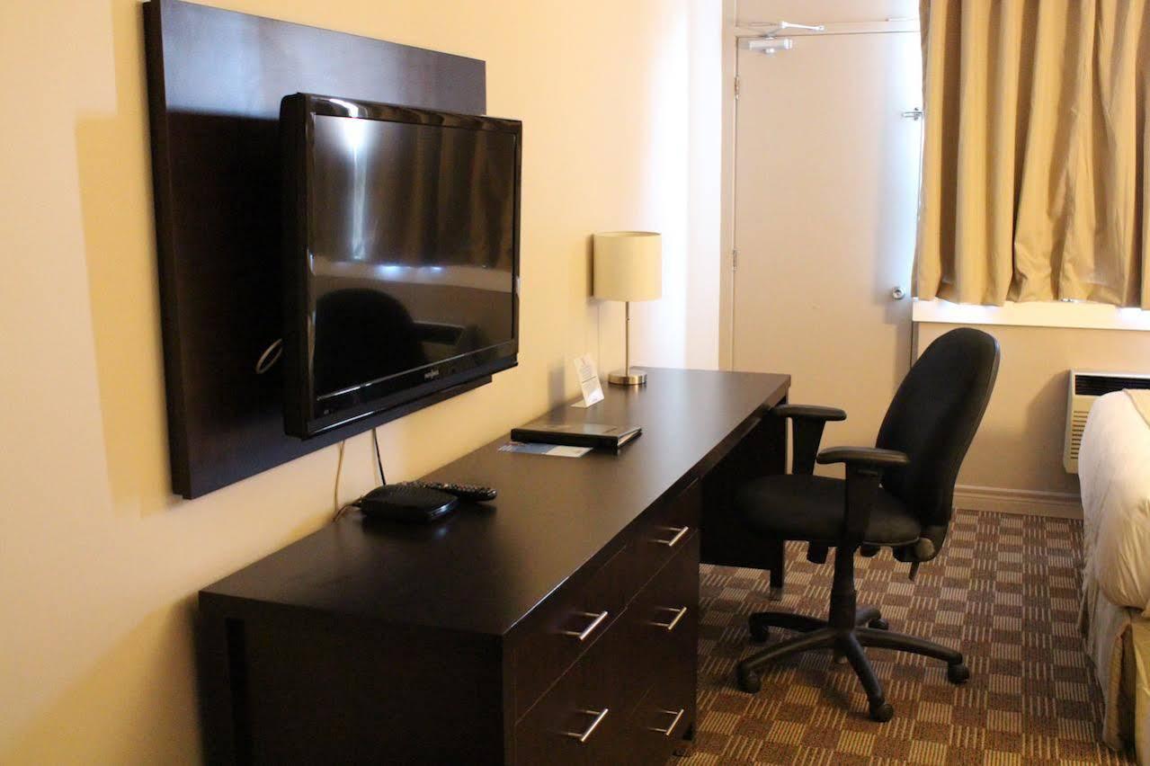 Days Inn & Suites By Wyndham North Bay Downtown Εξωτερικό φωτογραφία